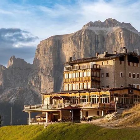 Pordoi Passo Pordoi Vegetarian * Canazei