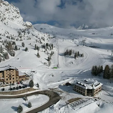 Pordoi Passo Pordoi Vegetarian Hotell Canazei