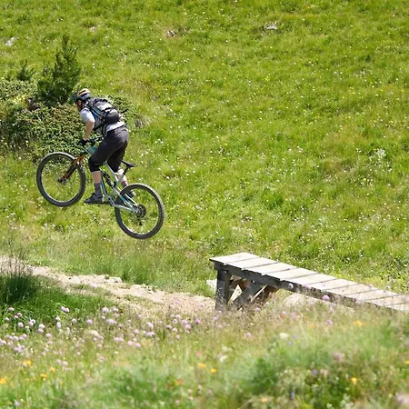 Pordoi Passo Pordoi Vegetarian 酒店