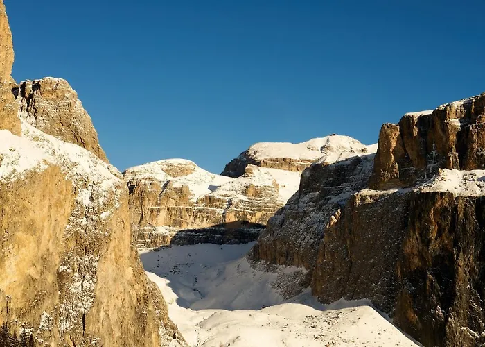 Pordoi Passo Pordoi Vegetarian 호텔 *