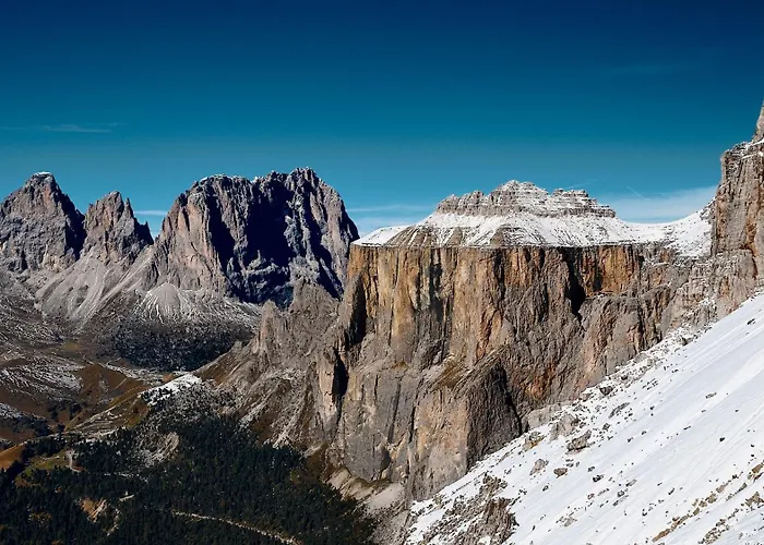 Pordoi Passo Pordoi Vegetarian 호텔