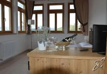 Pordoi Passo Pordoi Vegetarian 호텔 *